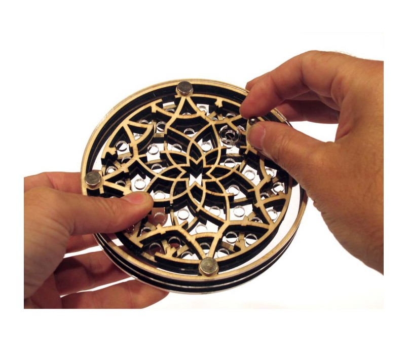 ROMPICAPO LABIRINTO MANDALA FLOREALE