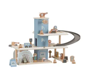 GARAGE CON ACCESSORI